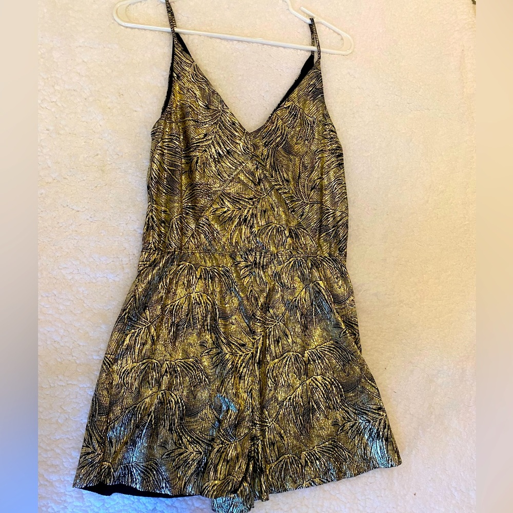 Womens Top Shop Romper Gold Metallic and Black size small/ 6 NYE outfit